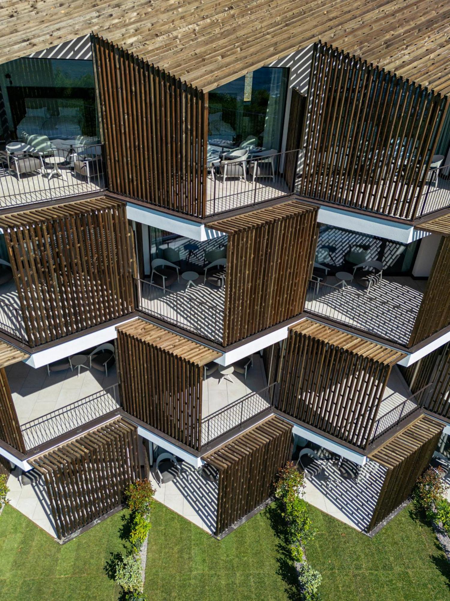 מונטניה Hotel Tenz 2025 מראה חיצוני תמונה